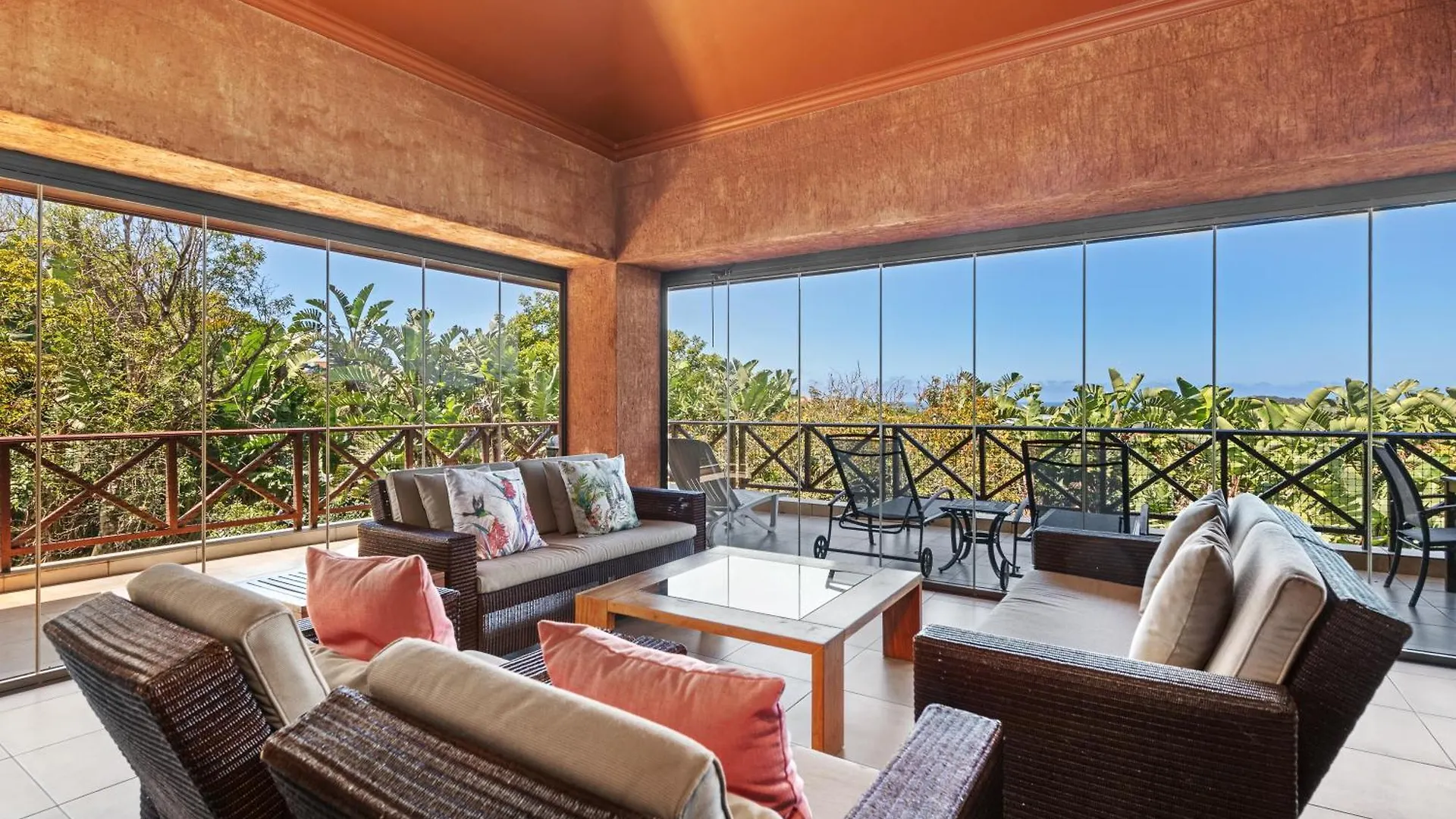 San Lameer Villa 14205 - 4 Bedroom Luxury - 8 Pax -San Lameer Rental Agency Southbroom